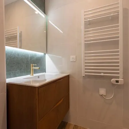 Au Pied De La Tour Apartment Paris Exterior photo